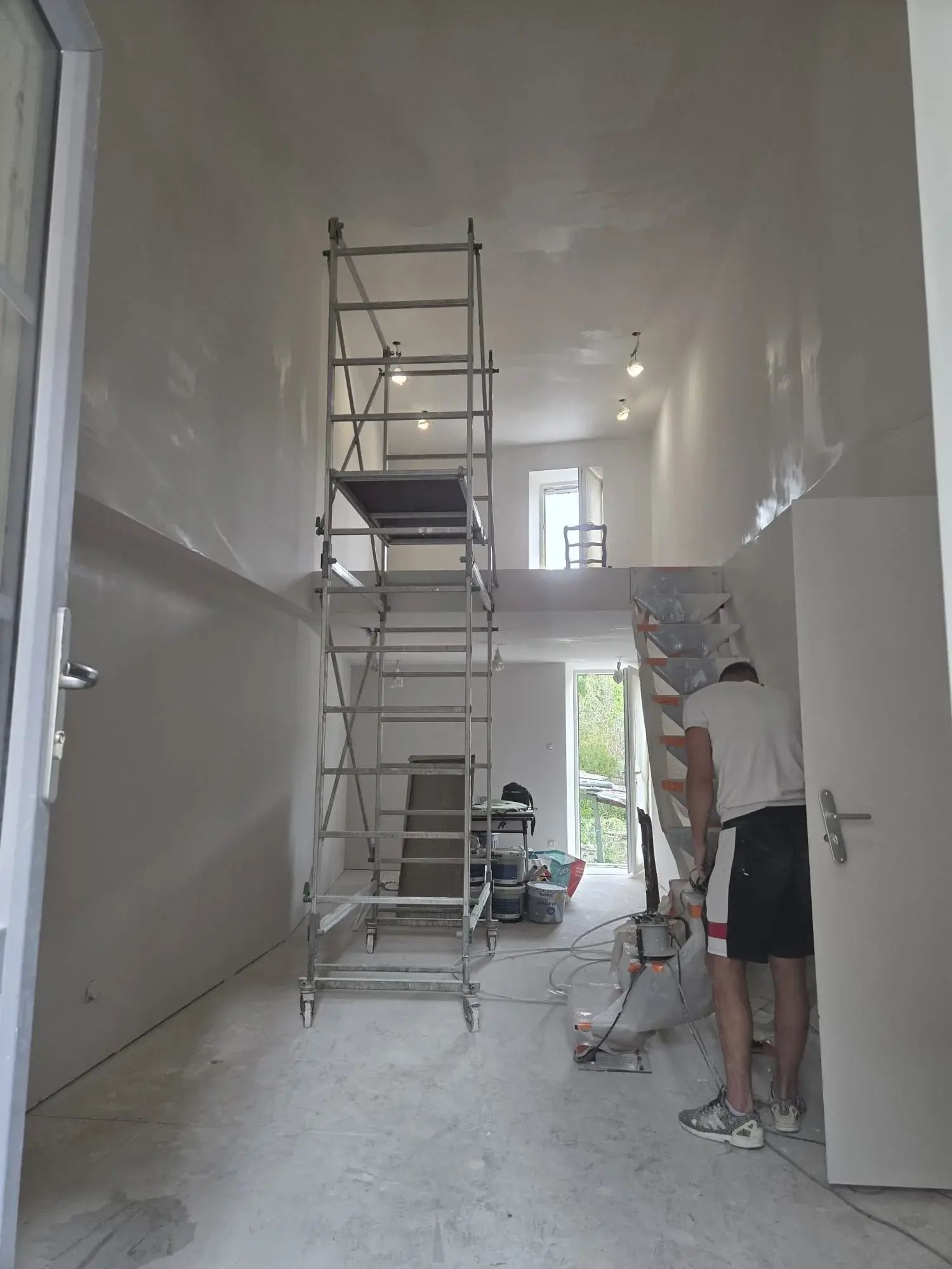 Salon contemporain vue panoramique — Avant travaux à Pérignat-sur-Allier